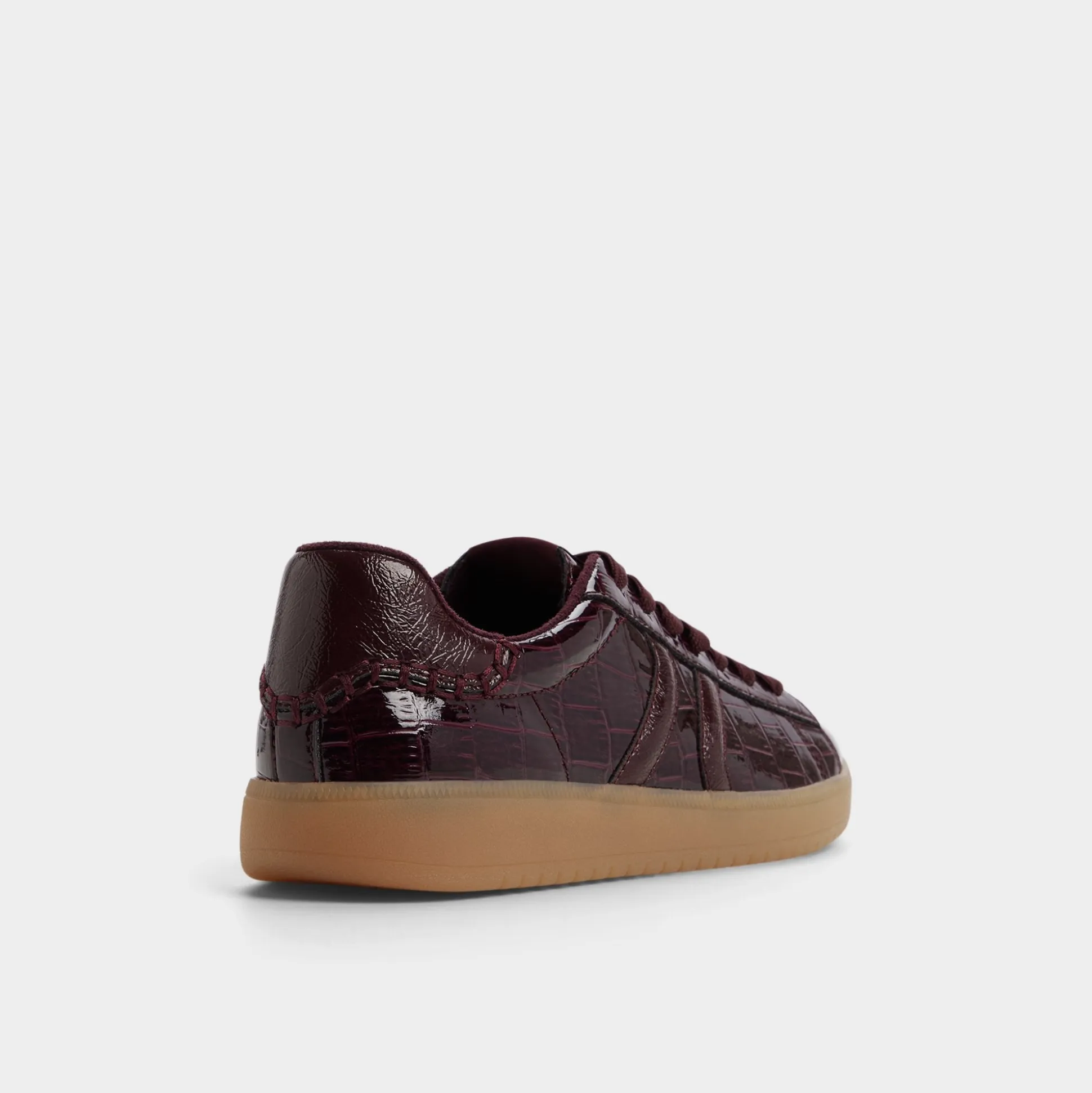 Chicsneaker2