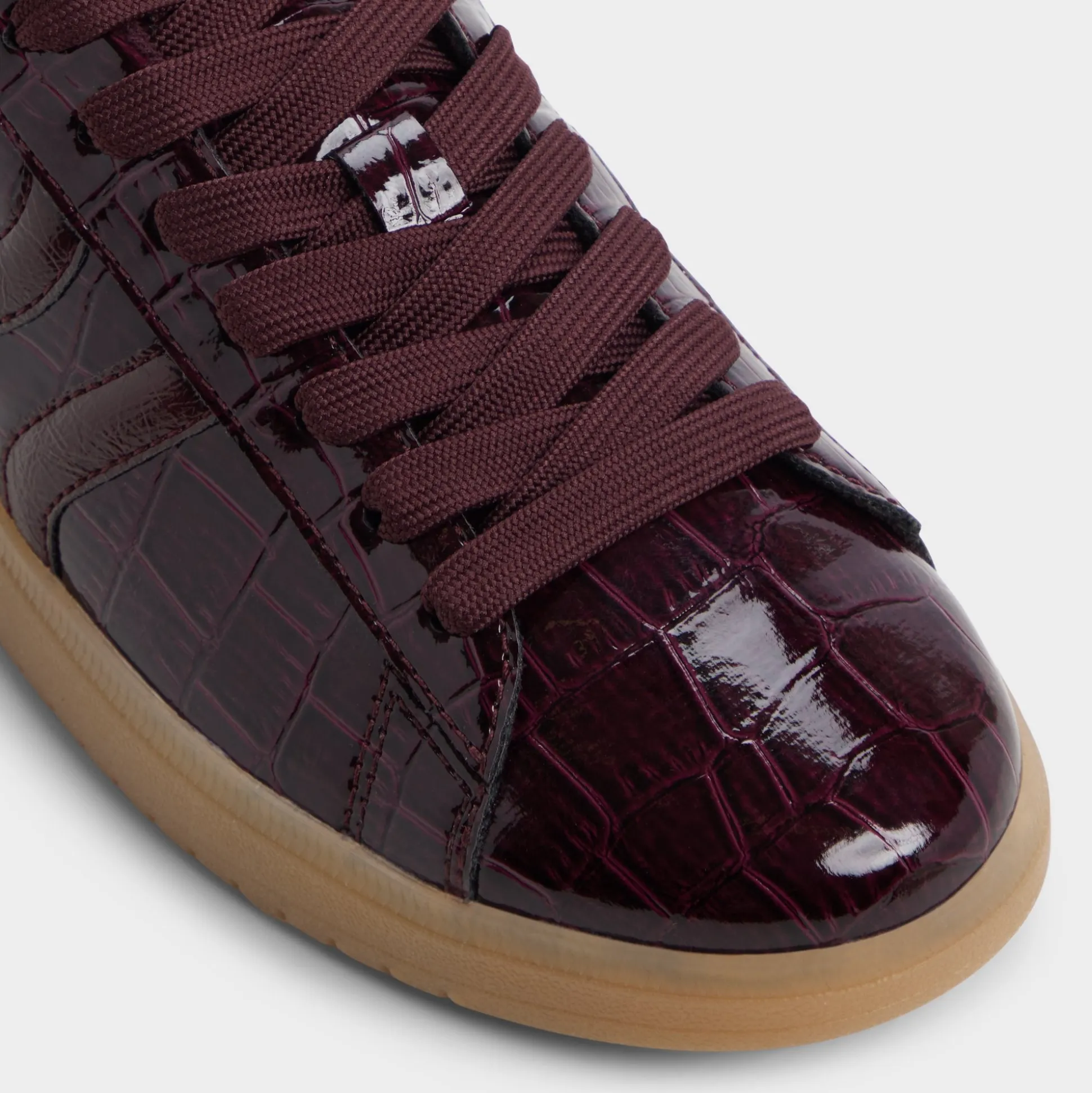 Chicsneaker2