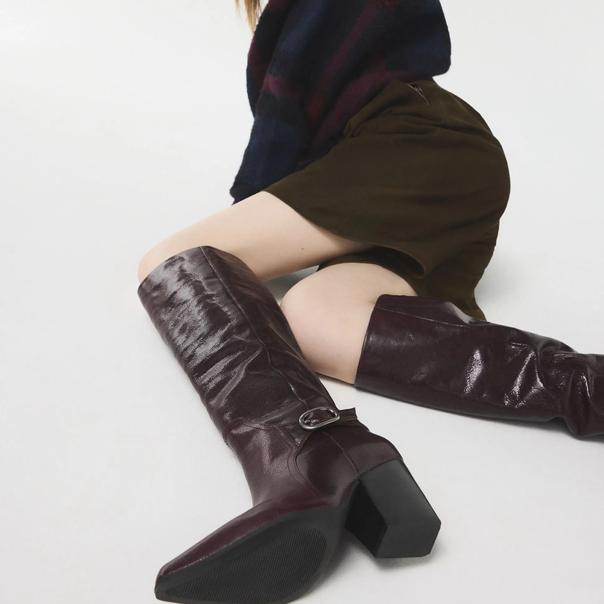 Saddle